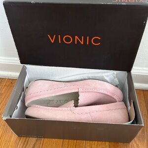 Vionic McKenzie Haven Suede Moccasins Slip-On  Loafers New! Super comfy!!